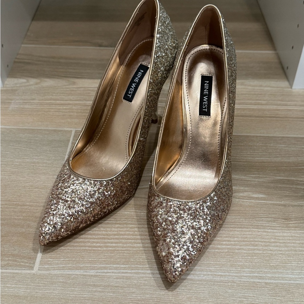 Nine West Champaign Gold Glitter Heels US 7